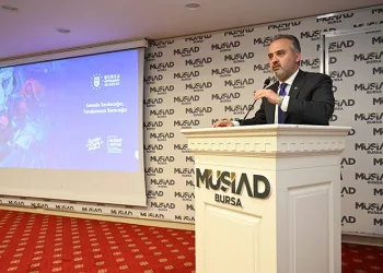 “Bursa dönüşmek zorunda”