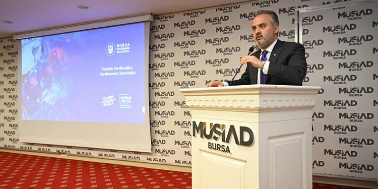 “Bursa dönüşmek zorunda”