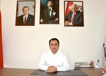 AK Parti İlçe Başkanı istifa etti
