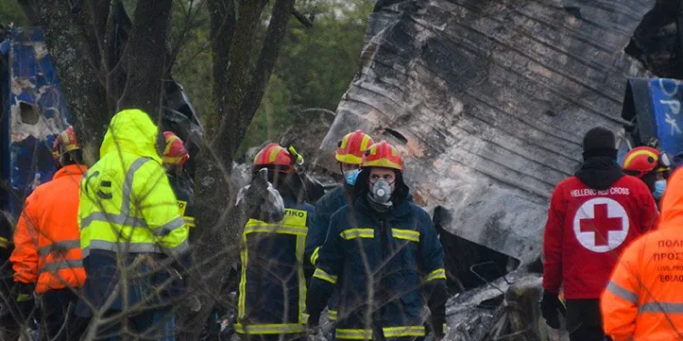 Tren kazasında ölü sayısı 57’ye yükseldi