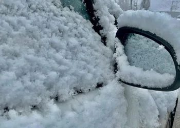 Bahara hazırlanan Ağrı’da kar sürprizi