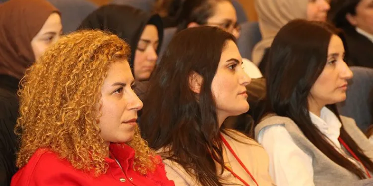 Kadın vinç operatörleri istihdama hazır
