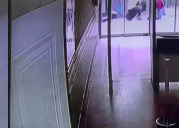 Sevgilisinin, bıçak darbelerinin hedefi oldu