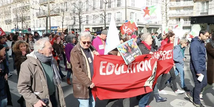 Fransa’da göç yasası protesto edildi