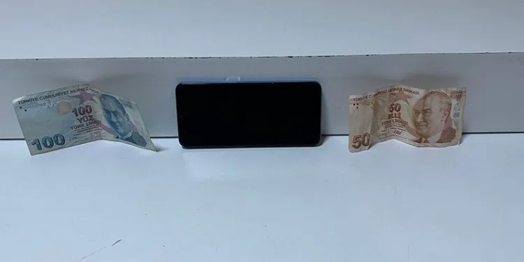 Perdeleme yöntemiyle cep telefonunu hırsızlığı