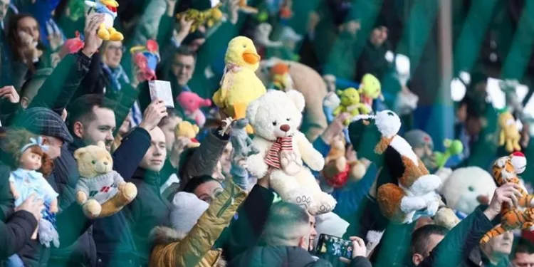 Bosna Hersek’te oynanan maçta depremzede çocuklara destek