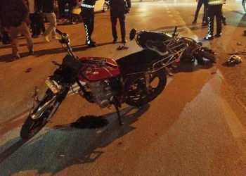 Bursa’da iki motosiklet kafa kafaya çarpıştı