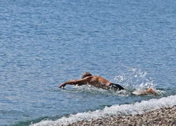 Doğuda kar Antalya’da bahar