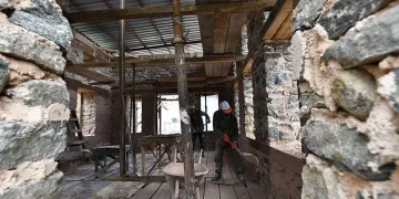 Tarihi mescid gün yüzüne çıkıyor