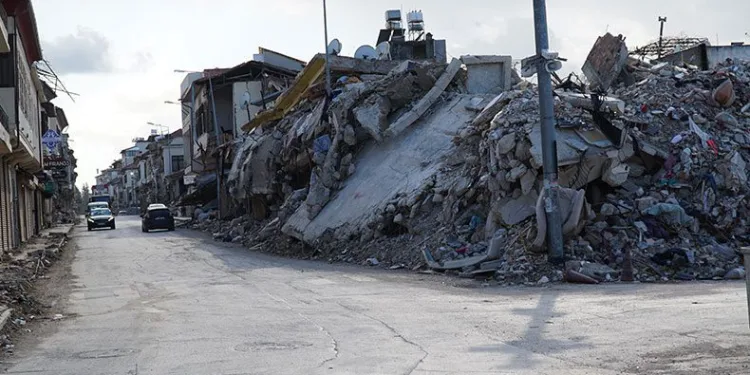 Deprem felaketinde can kaybı yükseliyor