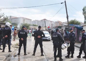 Polisten şafak operasyonu