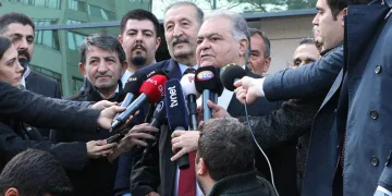 Ahmet Özal, adaylık başvurusunu yaptı