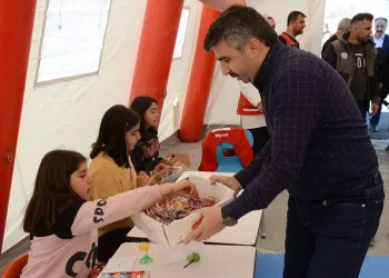 Afet bölgesine kardeşlik eli