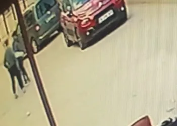 Bursa’da ortaokul öğrencisi, arkadaşını bıçakladı