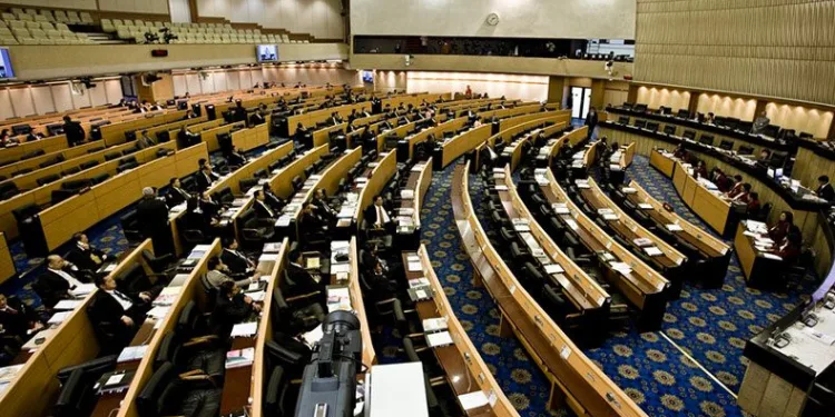 Tayland’da parlamento feshedildi