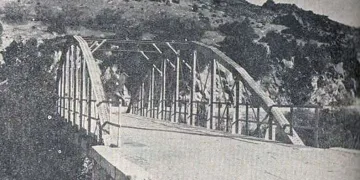 Tarihi demir köprü yapılmayı bekliyor