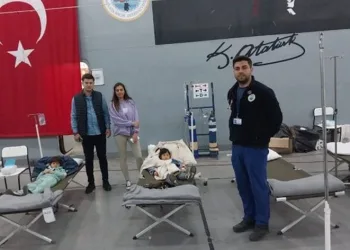“Bayraktar gemisi sağlık hizmetini sürdürüyor”