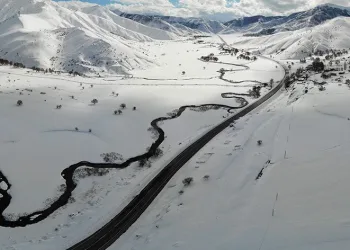 Güzeldere mendereslerinde kar güzelliği