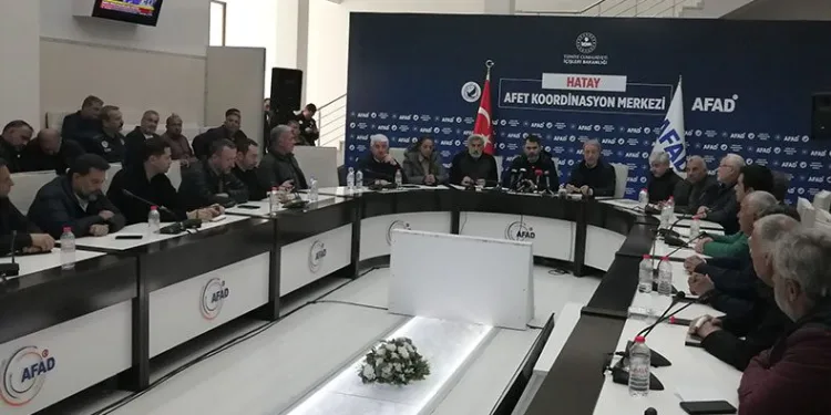 202 bin bina acil yıkılacak