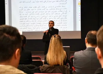 Müze personeline Osmanlıca dersi