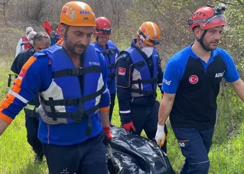 Çay kenarında kadın cesedi bulundu