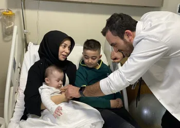 Anne kız doktorun adını çocuklarına verdi