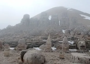 Nemrut Dağı’ndaki heykeller depremden etkilenmedi