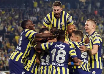 Fenerbahçe’nin, Sevilla maçı kamp kadrosu belli oldu
