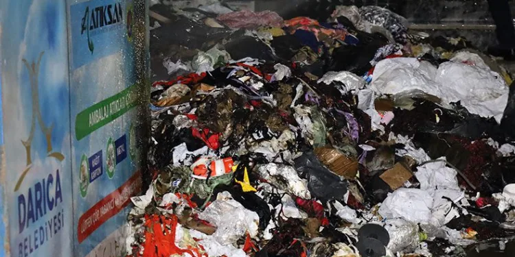 Sigara izmariti yangına neden oldu
