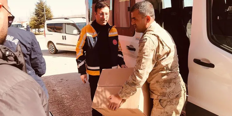 Malatya’da 1,5 milyon maske dağıtıldı