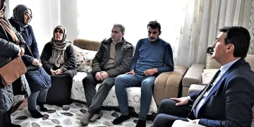 Başkan Dündar depremzedeleri yalnız bırakmıyor
