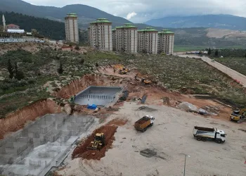 Temeli atılan konutlar 8 ayda bitirilecek