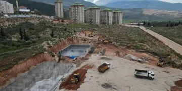 Temeli atılan konutlar 8 ayda bitirilecek