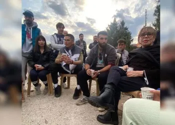 Sezen Aksu, deprem bölgesinde