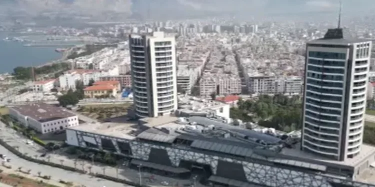 İzolatör olmamasına rağmen yerinden oynamadı