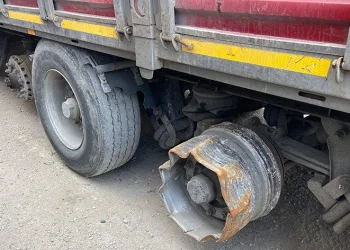 Patlayan lastiğe rağmen deprem bölgesine gitmişti