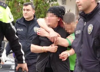 Kavga ettiği dini nikahlı eşini bıçakladı