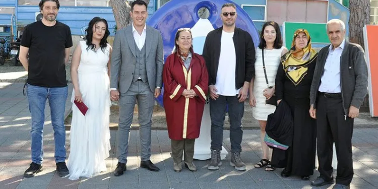 Depremzede çift, misafirlikte evlendi