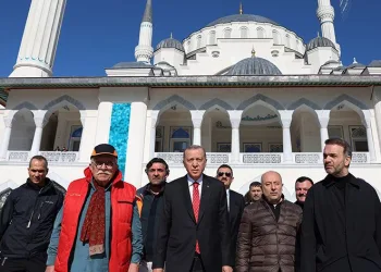 Cumhurbaşkanı Erdoğan, Barbaros Hayrettin Paşa Camisi’nde