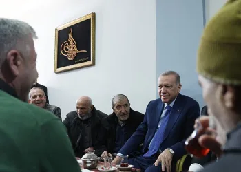 Cumhurbaşkanı Erdoğan’dan esnaf ziyareti