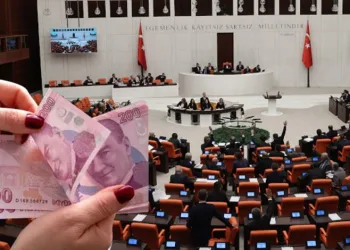 Emekliye maaş artışı yasalaştı