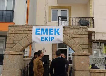 Deprem öncesi muhabbet kuşu uyandırdı