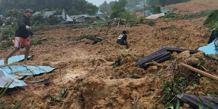 Endonezya’da toprak kayması felaketi