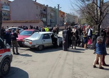 Bursa’da kontrolden çıkan araç dehşet saçtı