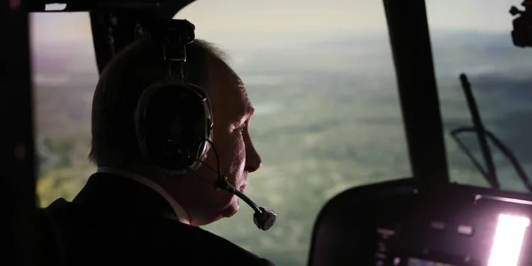 Putin havacılık tesisini ziyaret etti