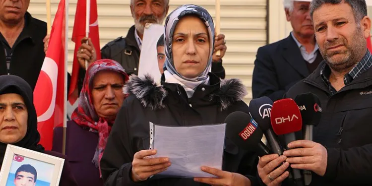 Evlat nöbetindeki ailelerden HDP kararına tepki