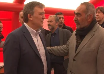 Abdullah Gül’den çadır kente ziyaret
