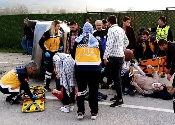 Bursa’da alkollü sürücü otomobiliyle takla attı