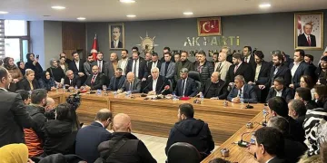 AK Partide devir teslim töreni
