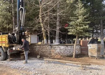 Şehitlik ve mezarlıkta bakım onarım çalışması